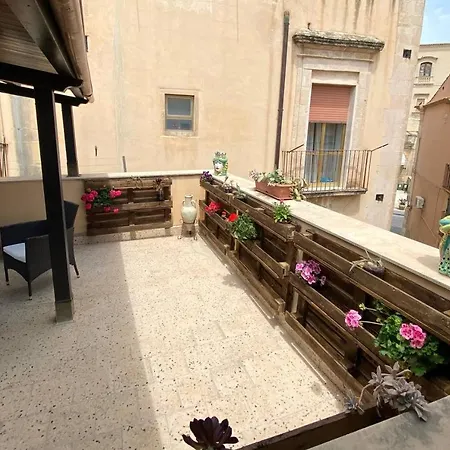 La Maison De La Ruelle * Noto